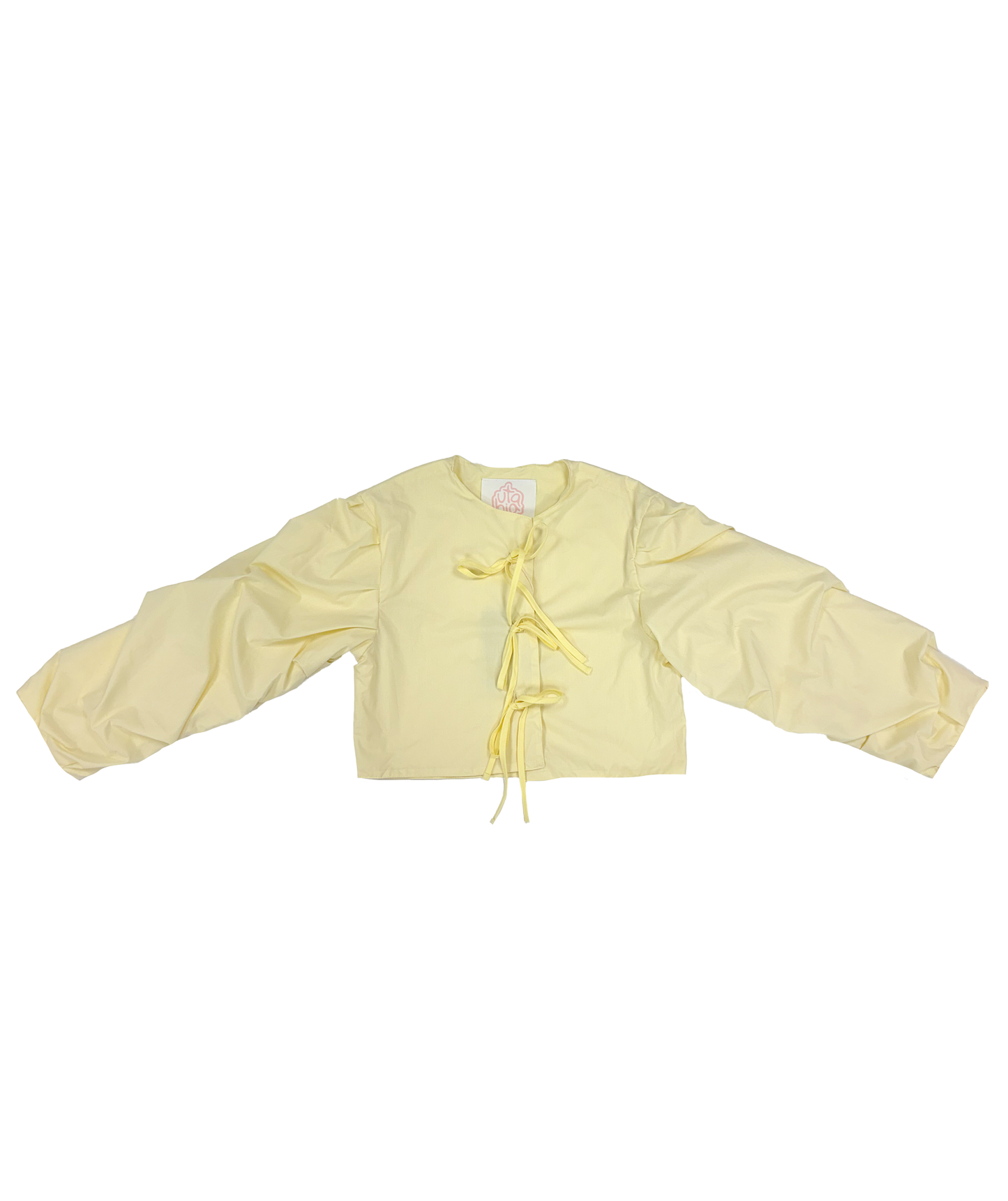 camisa mangas arrugadas amarillo mantequilla